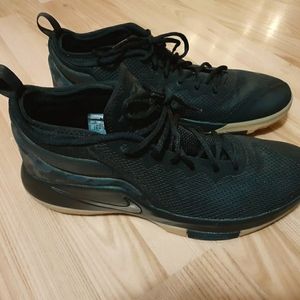 Nike ☆Lebron☆ Witness II